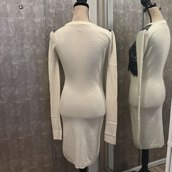 Alexander McQueen Chic White sweater Dress with Black Lace Overlay, S - Picture 7 of 10